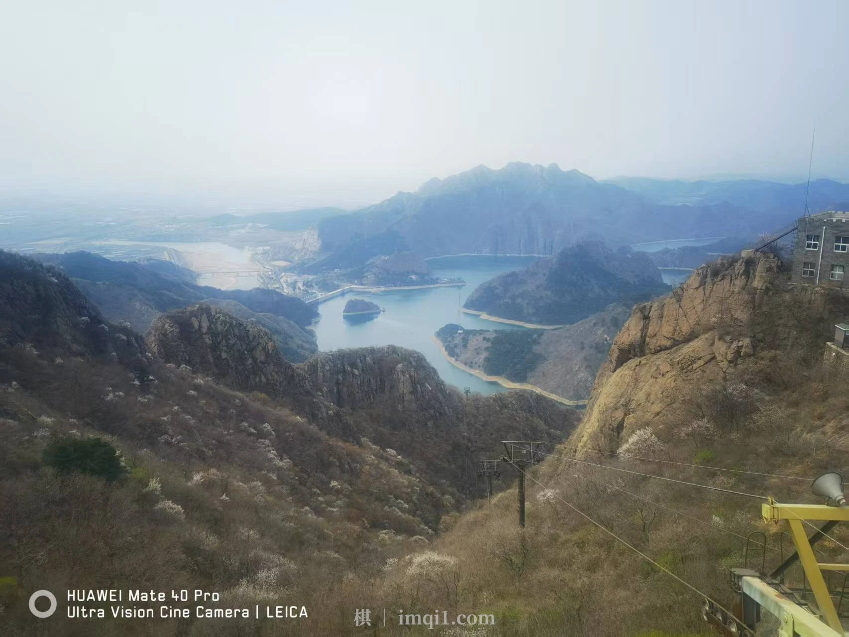 爬过长城看美景